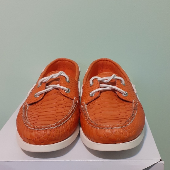 Sperry Shoes - *SOLD OUT*us9 CROC LEATHER LADIES SPERRY